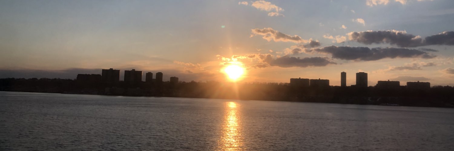 Maxxavier Resto banner