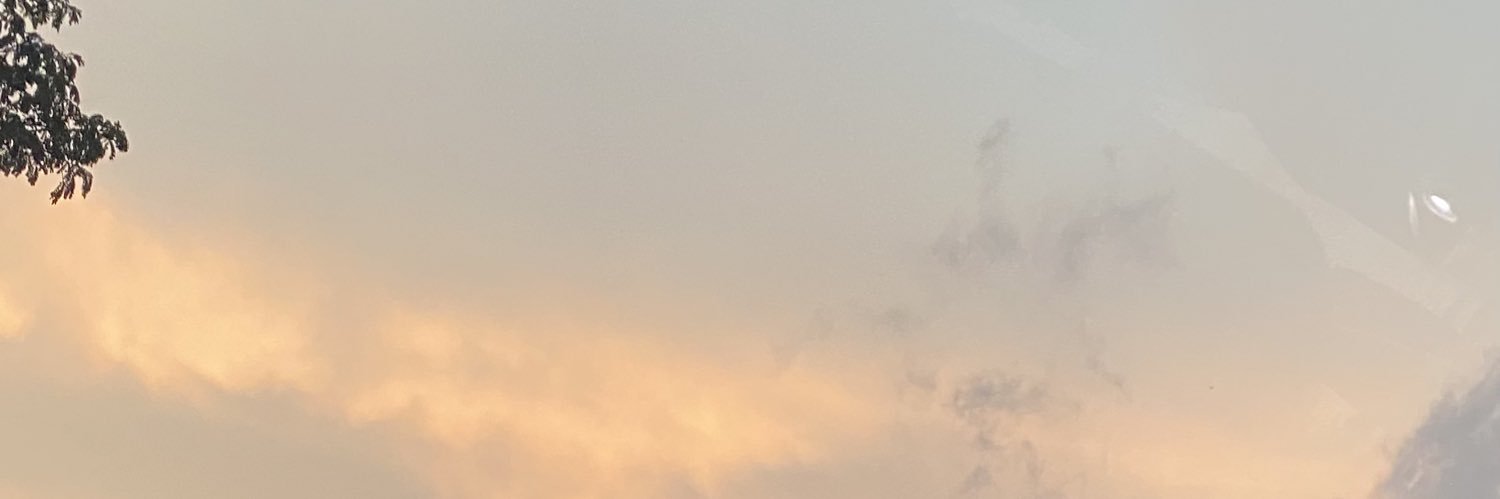 Jeenteee's profile banner image