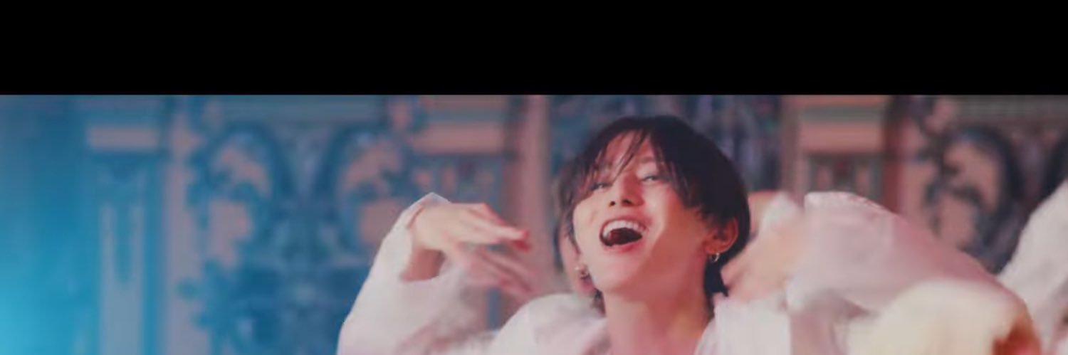 な banner