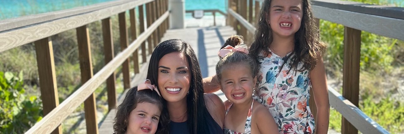 AllieFaves's profile banner image