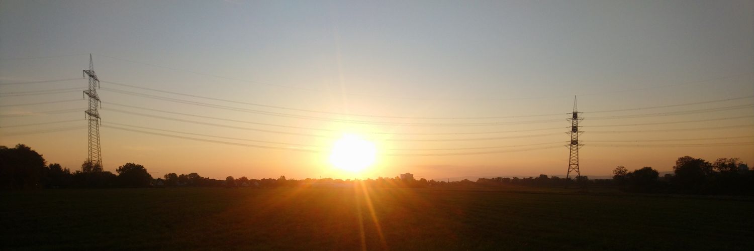 da_we_12's profile banner image