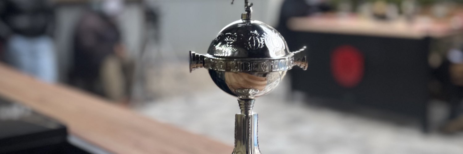 lauronaveira's profile banner image
