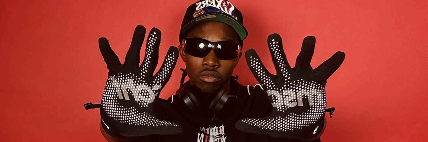 IntrusiveZa's profile banner image