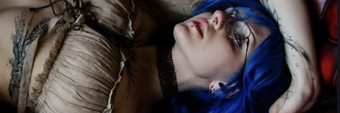 lyracrown's profile banner image