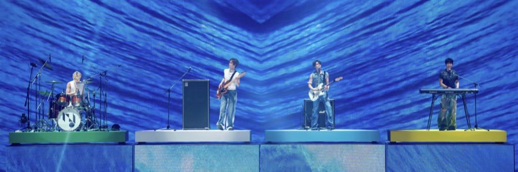 R🕊️ banner