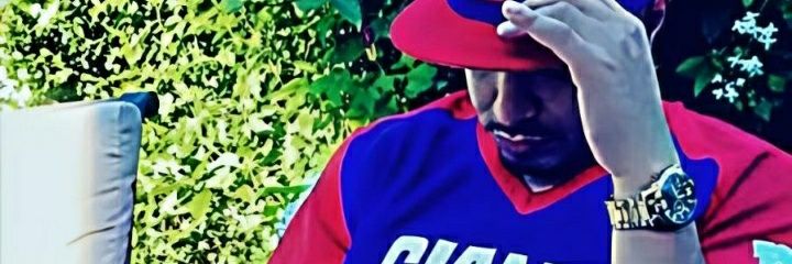 Spread Love♥️💙 banner