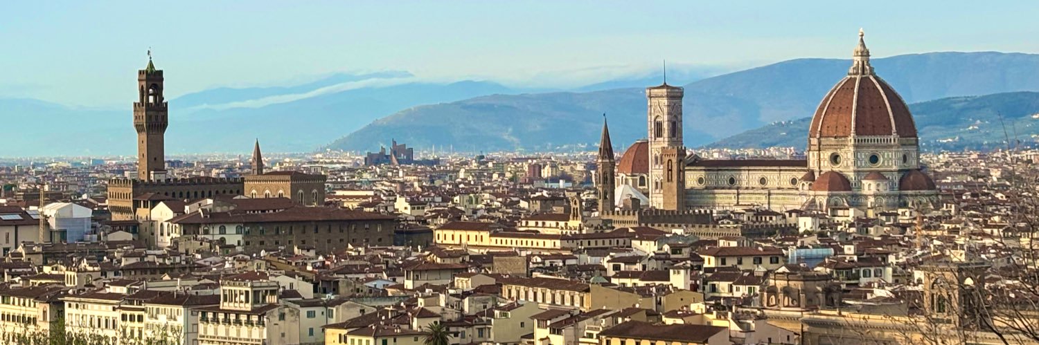 Angela_24🛫 banner