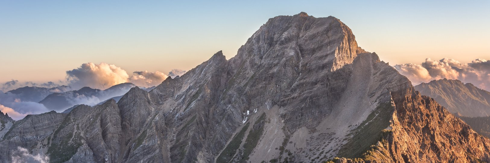 adil1350's profile banner image
