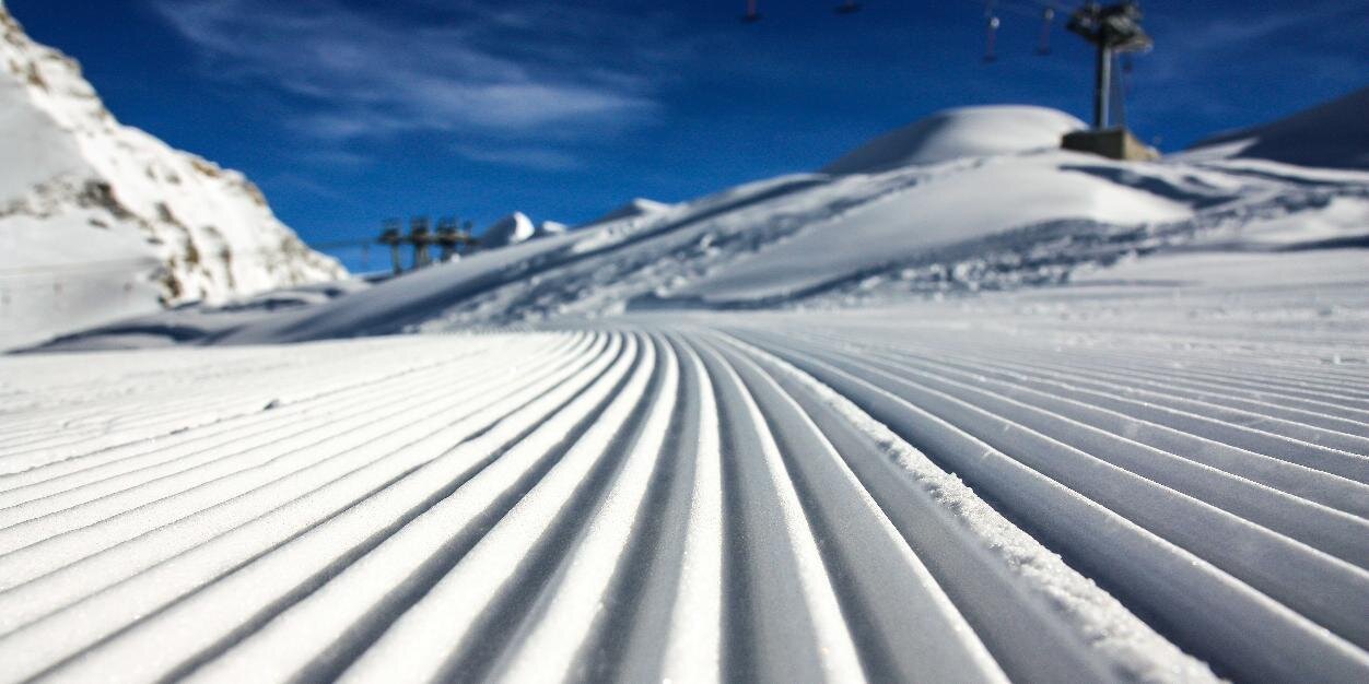 Snow Sports Canada banner