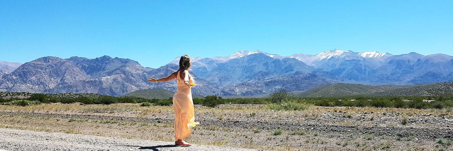 JuliSempe's profile banner image