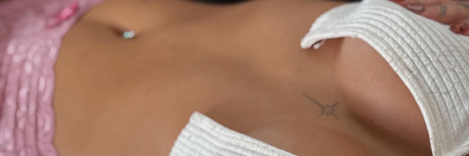 AbitaPazosOn's profile banner image