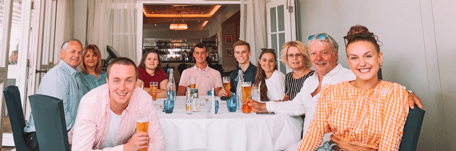 islathomson_'s profile banner image