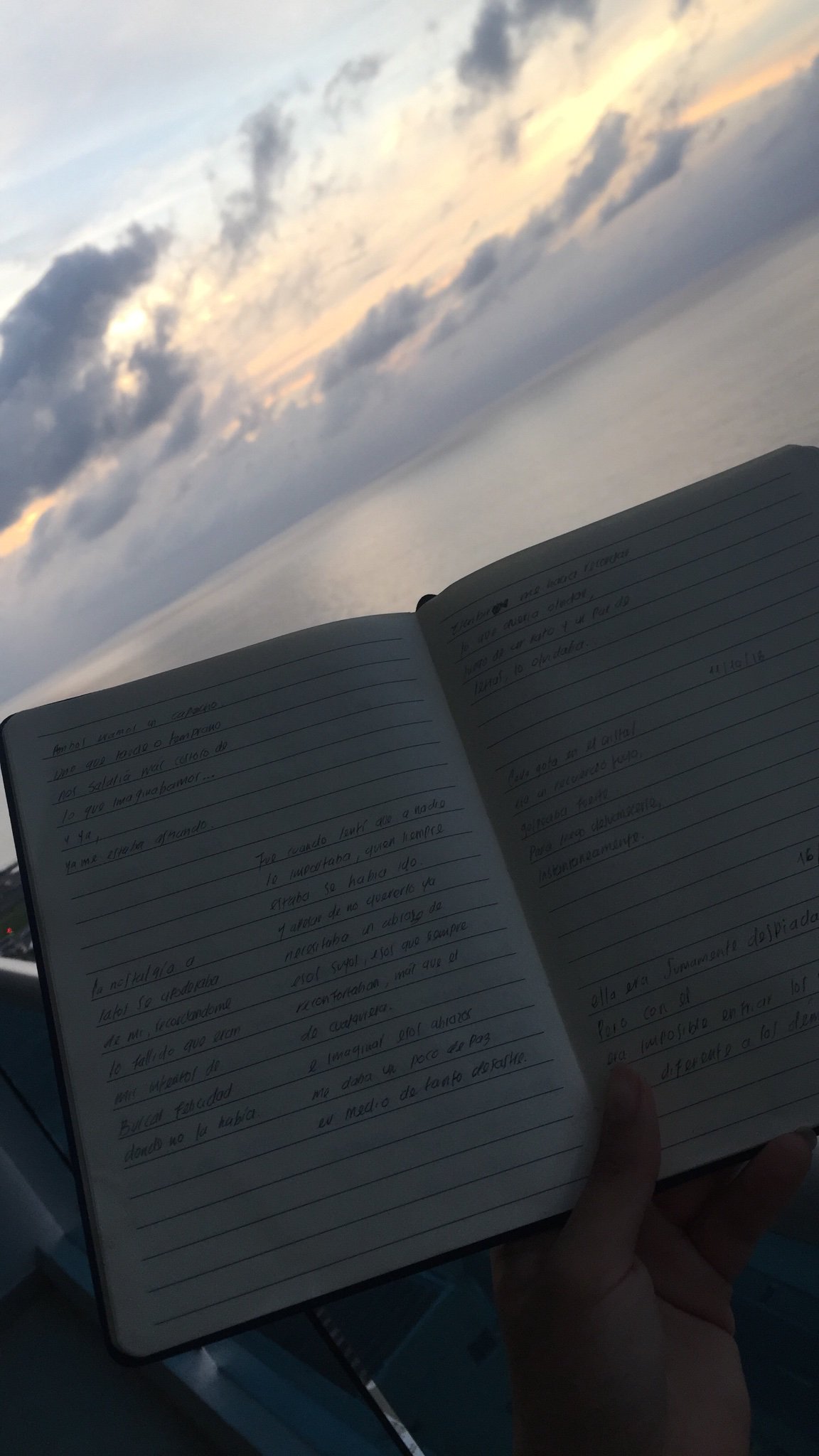 valemalopez's profile banner image