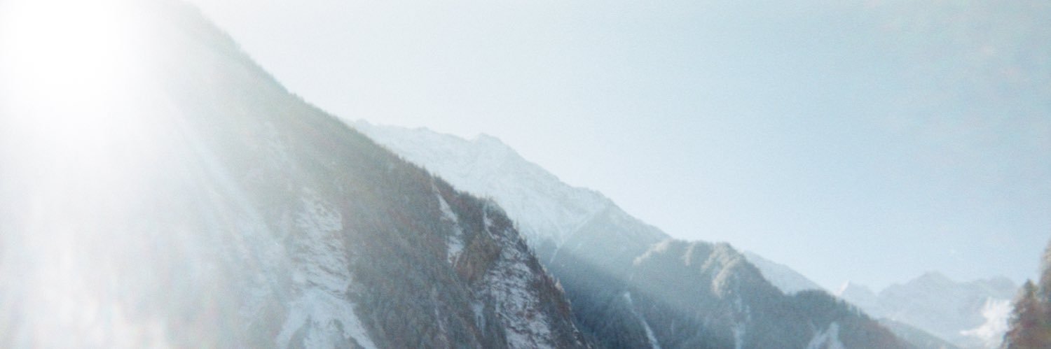 potatoooo1121's profile banner image