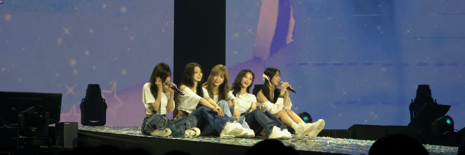fromis_holic's profile banner image