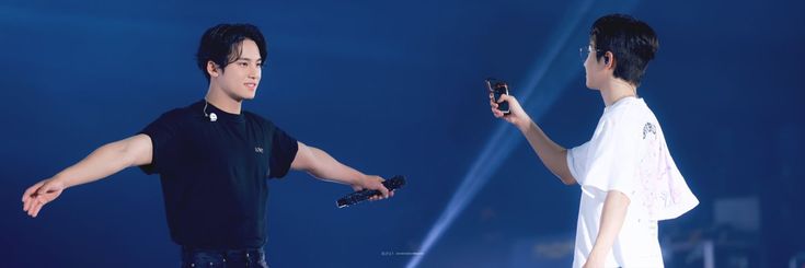 hourlyminwon 💚💜 banner