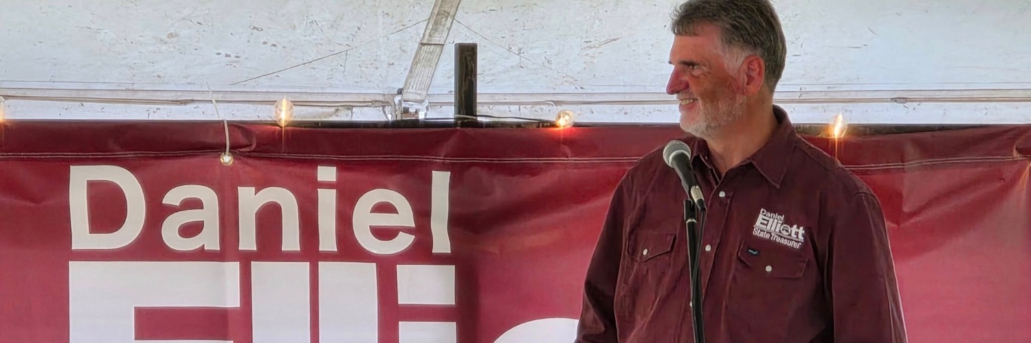 Daniel Elliott banner