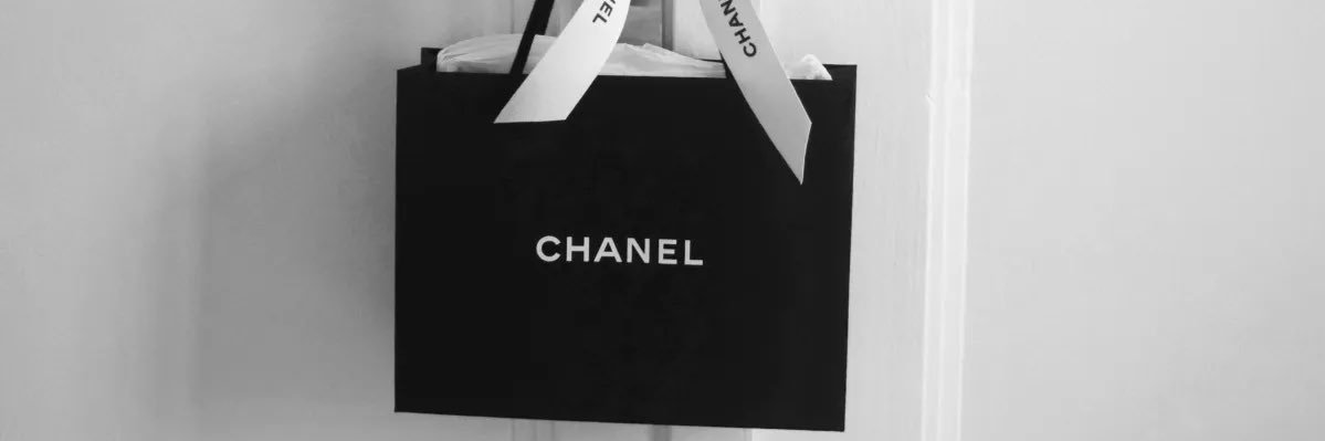 Lauren 🧸 banner