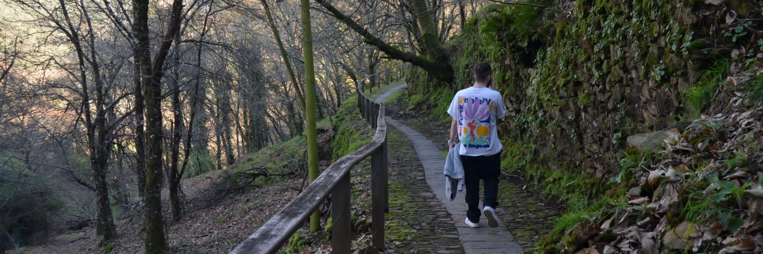 duary10's profile banner image