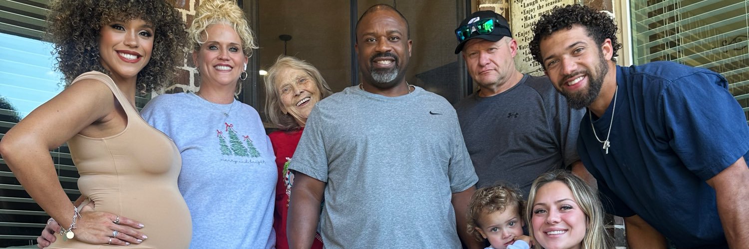 Spencer Sanders banner