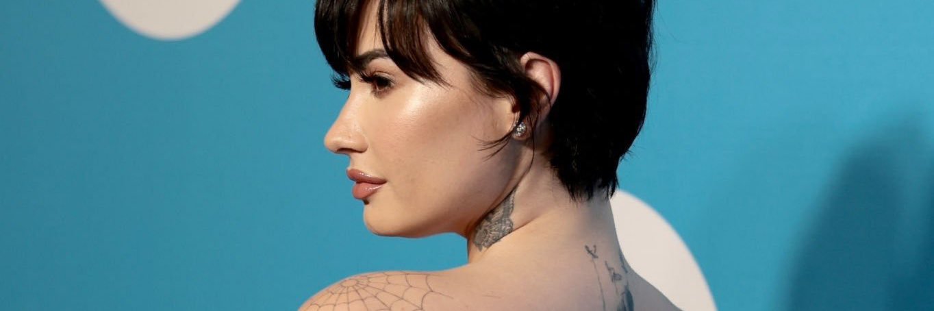 lovatowslay's profile banner image