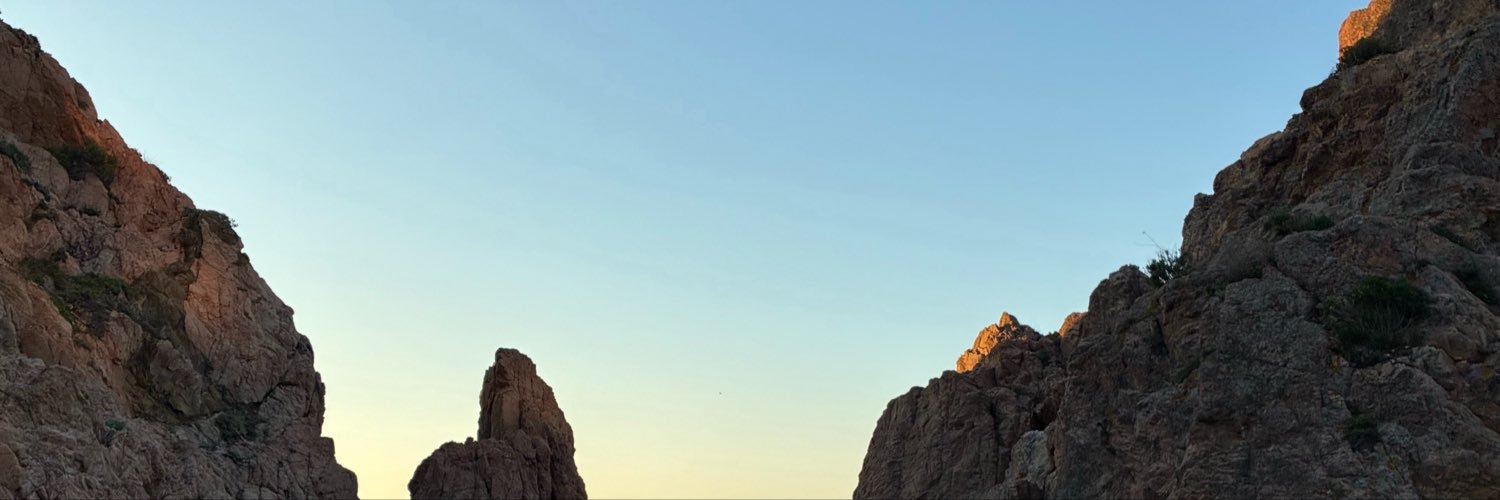 anasantamariaa_'s profile banner image