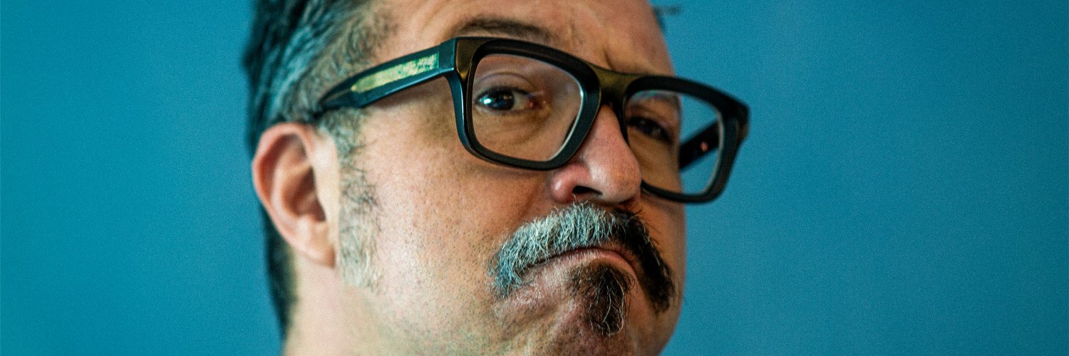 Alex Marin y Kall banner