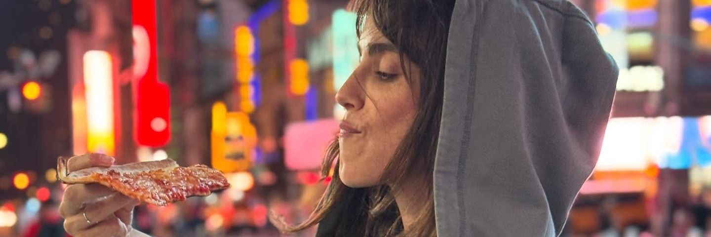 𝙲𝚕𝚊𝚞𝚍𝚒𝚊 𝙳𝚘𝚖𝚒𝚗𝚐𝚞𝚎𝚣 🚬 banner