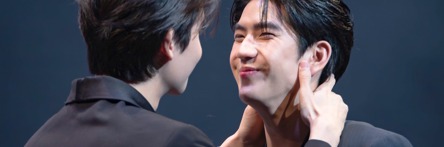 P_rea_w's profile banner image