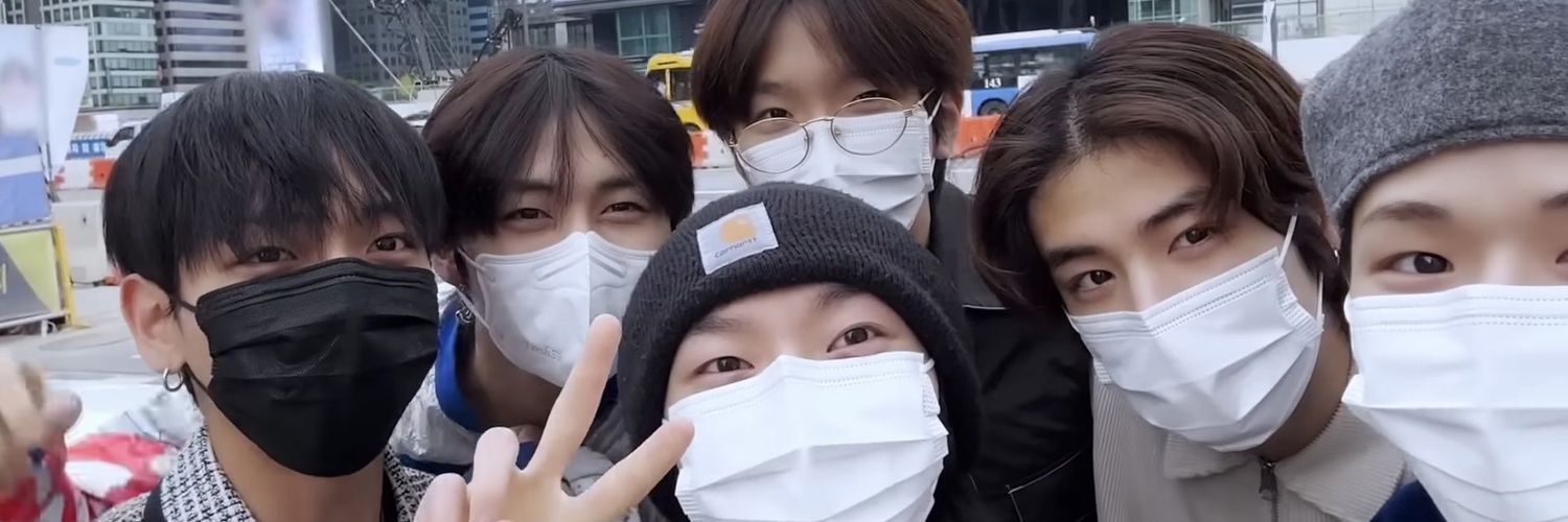 シヤナ 🩵 banner