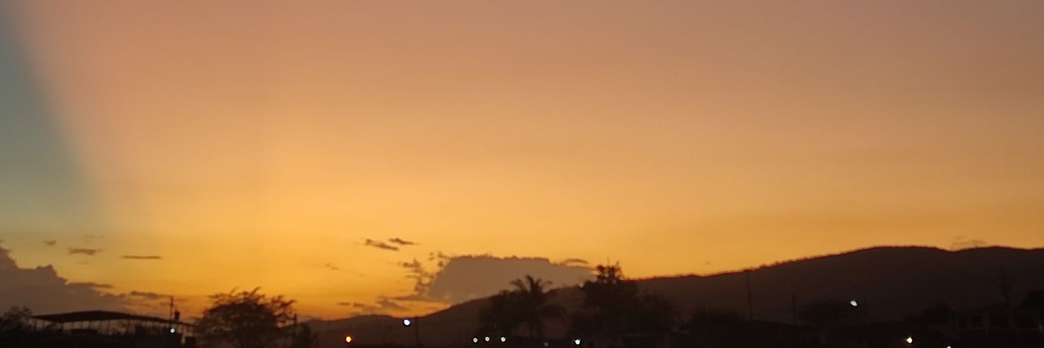stephanyacv's profile banner image