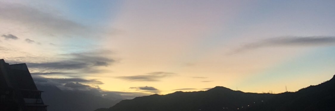 luiseurbina's profile banner image