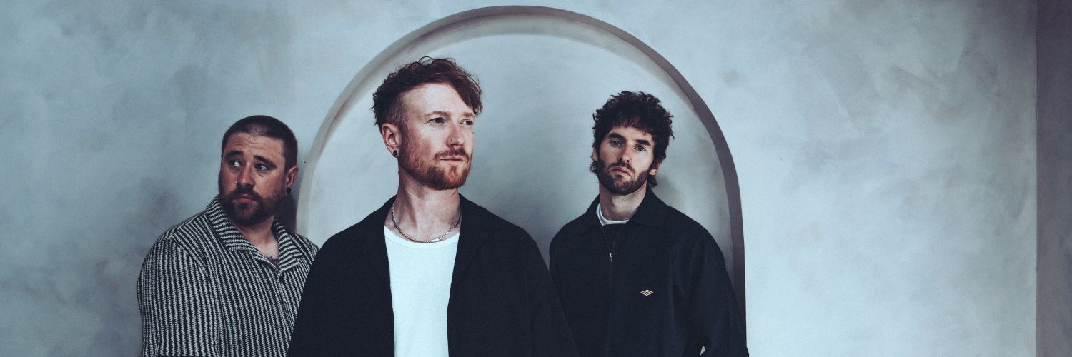 MalloryKnoxband's profile banner image