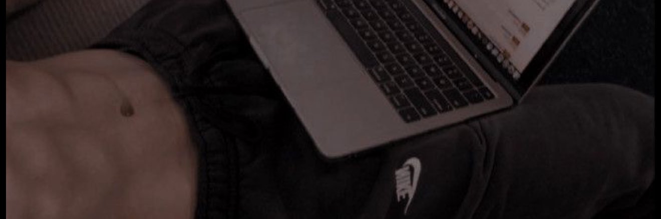 reyrow9's profile banner image