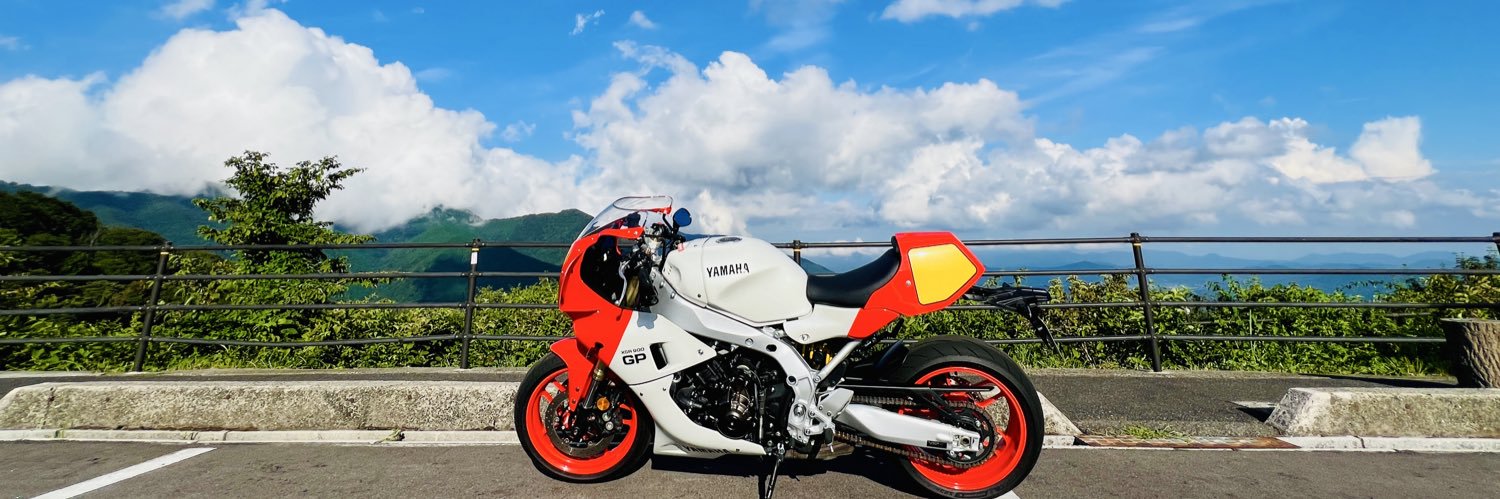 binyonmoto's profile banner image