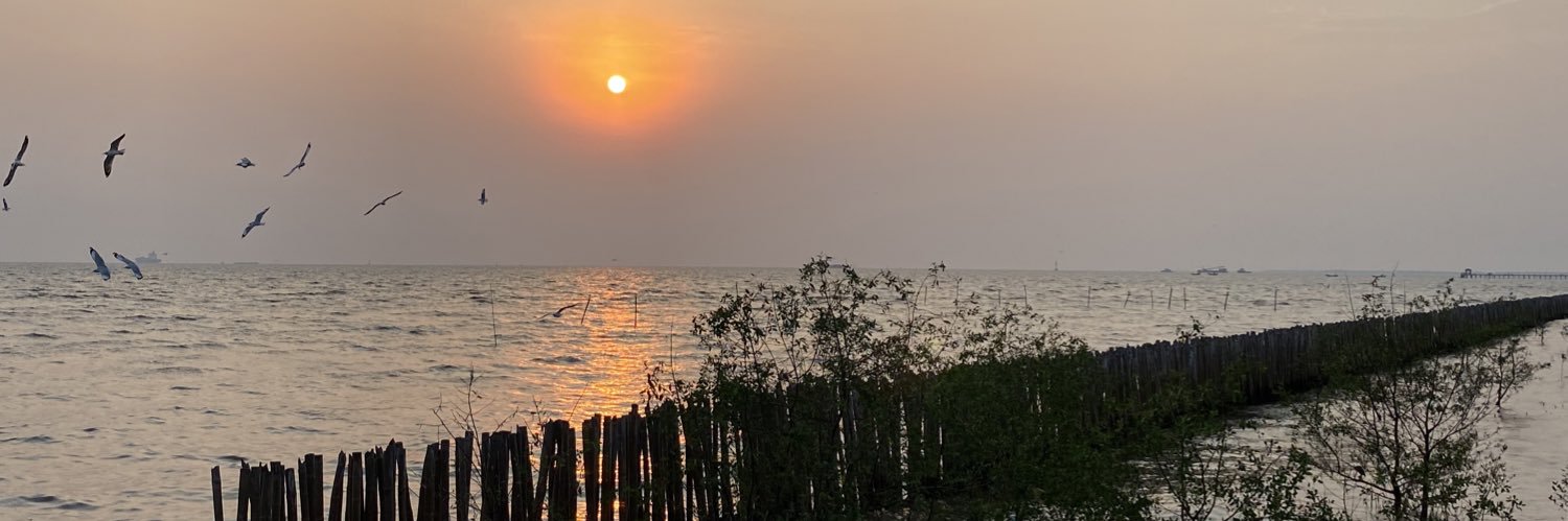 chagridsada's profile banner image
