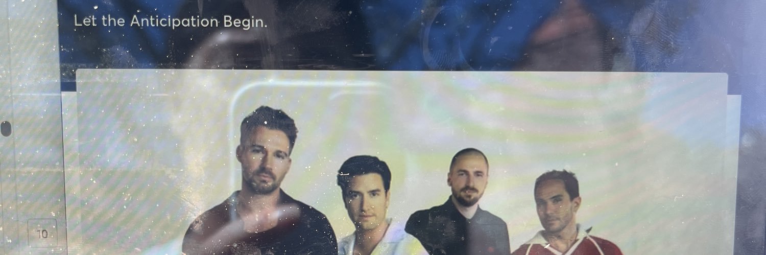 annerminn's profile banner image