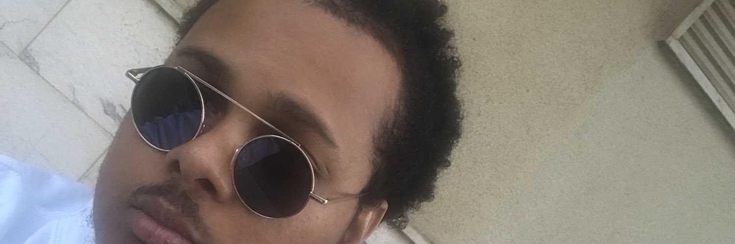 yvans's profile banner image