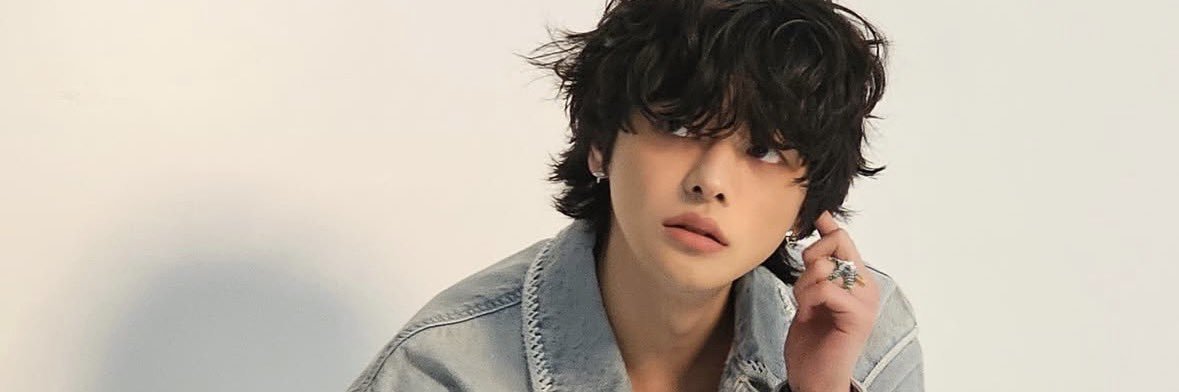 1lookleo's profile banner image