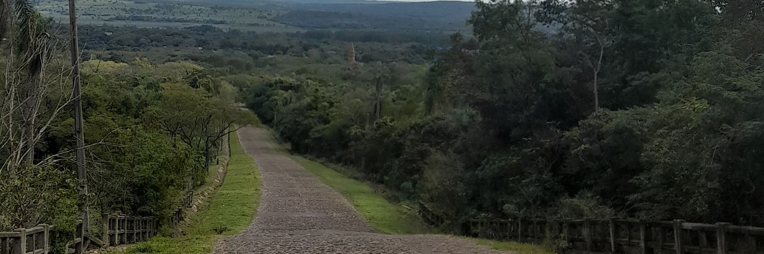 mariadelaes's profile banner image