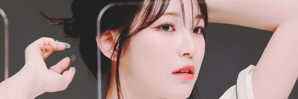 FahAnapat's profile banner image
