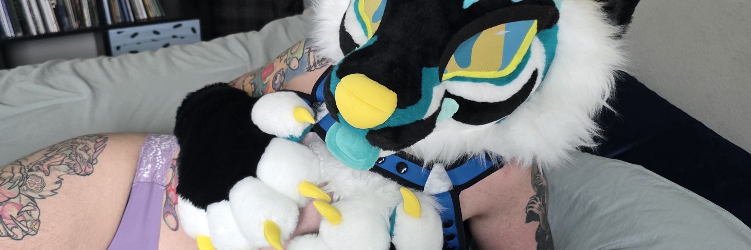 azztrixx's profile banner image