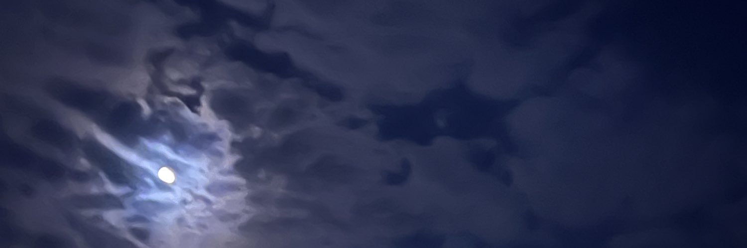 itzzrow's profile banner image