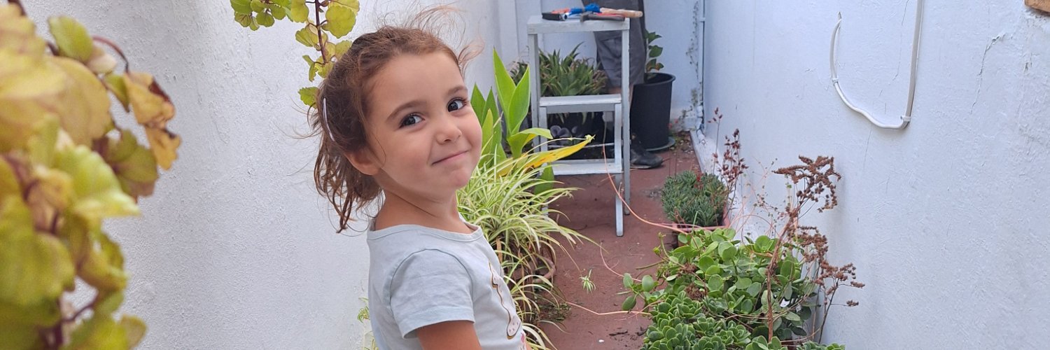 SyMona🐒🇺🇾 #Resiliencia banner