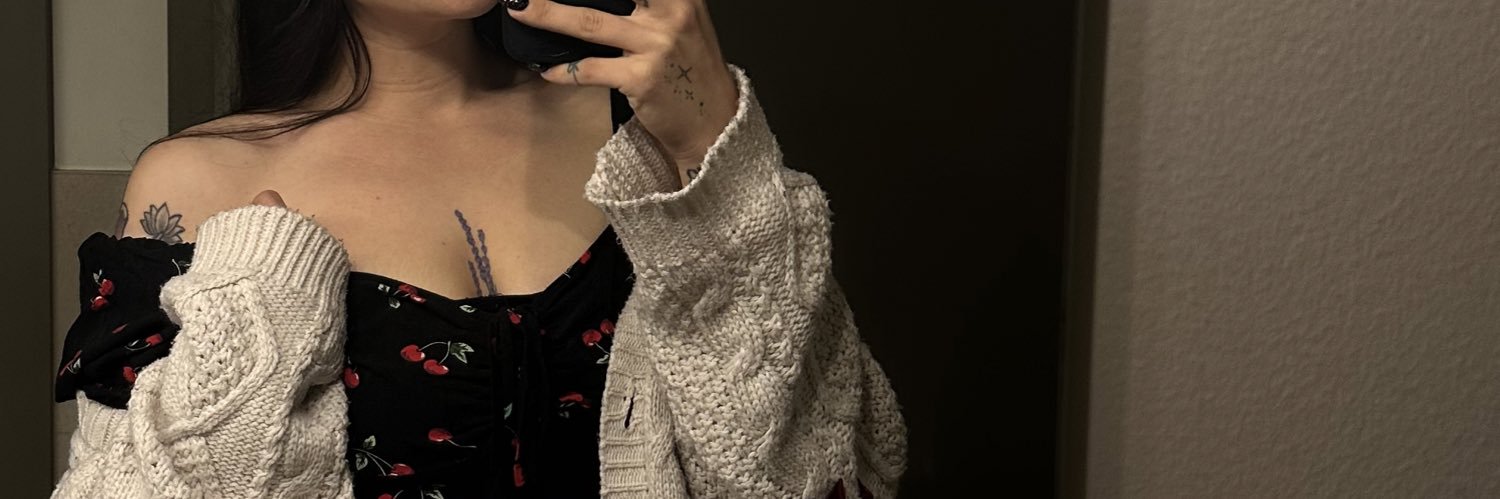 tennille✨🦋🇨🇦 banner
