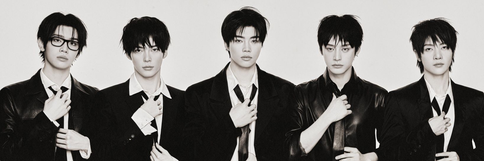 Juni | 준이 banner