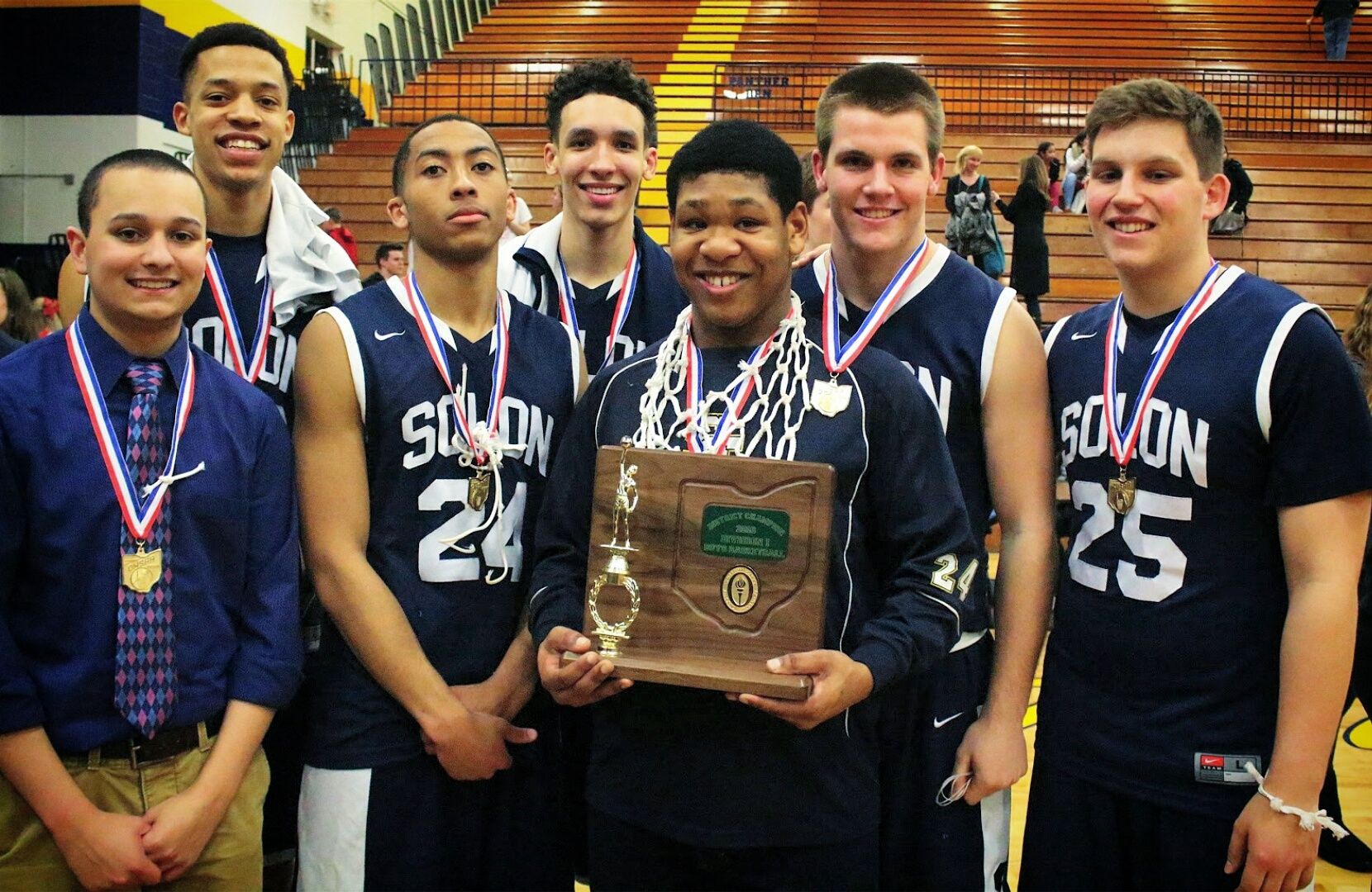 Solon Basketball banner
