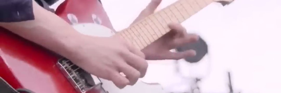 コメカミ中毒 banner