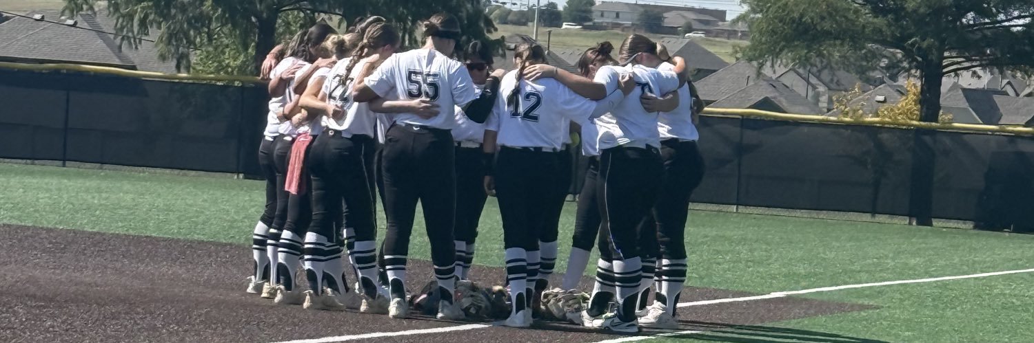 Addi_Roberts33's profile banner image
