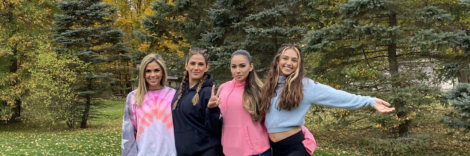 sherryyjcv's profile banner image
